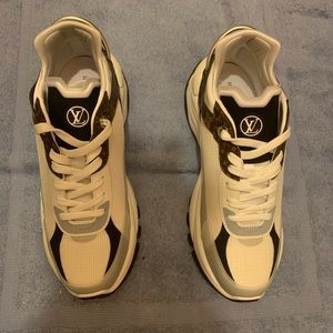 Louis Vuitton Run 55 Sneaker